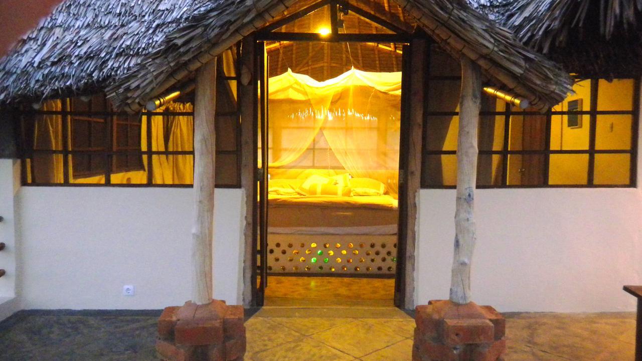 Nzuwa Lodge Pemba Exterior photo